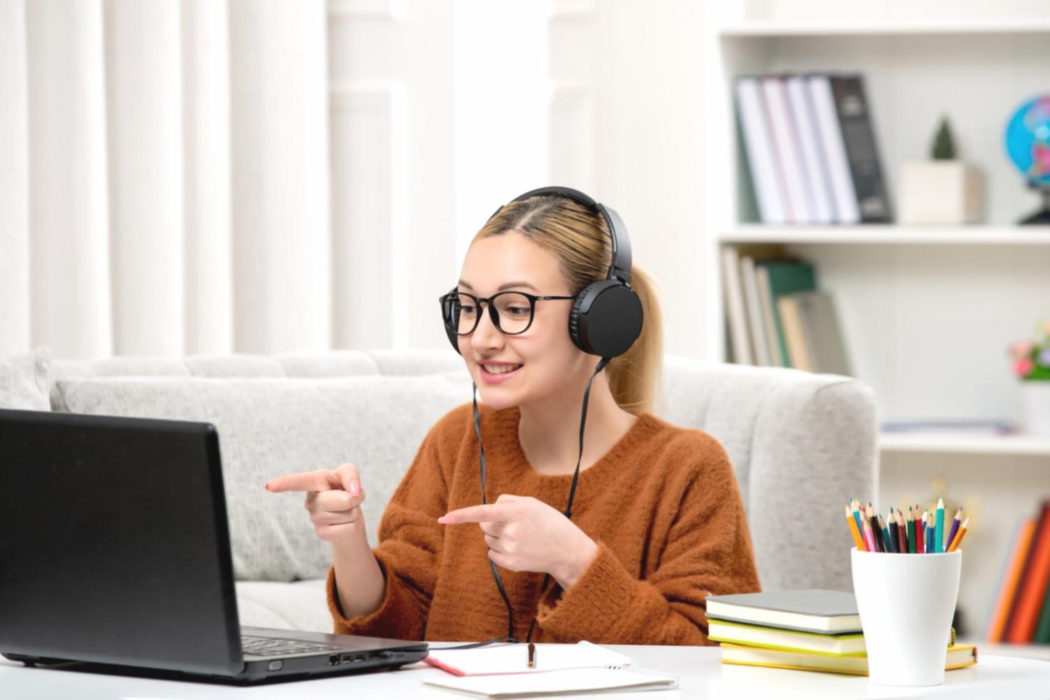 Ambiente di apprendimento interattivo per analisi finanziaria
